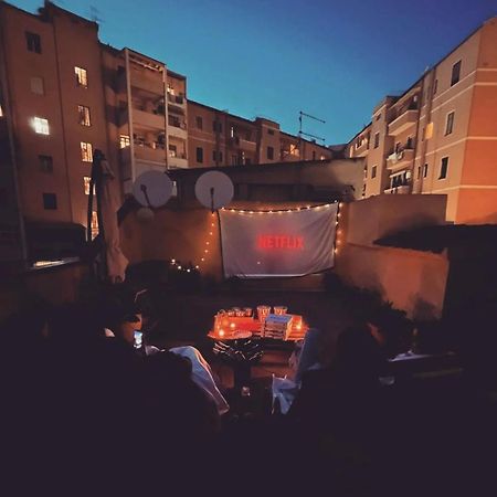 Appartamento Con Terrazzo Privato E Netflix カリアリ エクステリア 写真