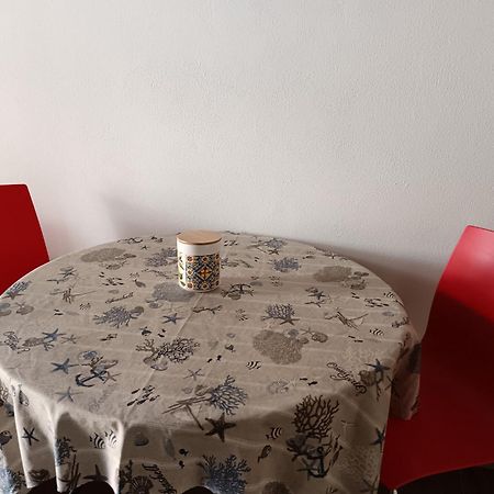 Appartamento Con Terrazzo Privato E Netflix カリアリ エクステリア 写真